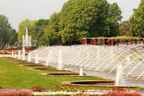 Dusseldorf Family Friendly Highlights & Aquazoo Walking Tour 2-hour: Old Town Highlights Tour