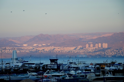 Discover Aqaba in Style: A 3-h City Tour by Car with meal