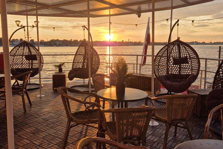 Romantic 1-Hour Sunset Cruise for 2 with Cocktails | Riga