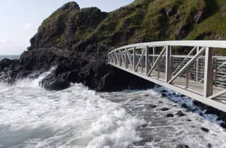 Von Belfast: Gobbins Cliff Path & Glens of Antrim