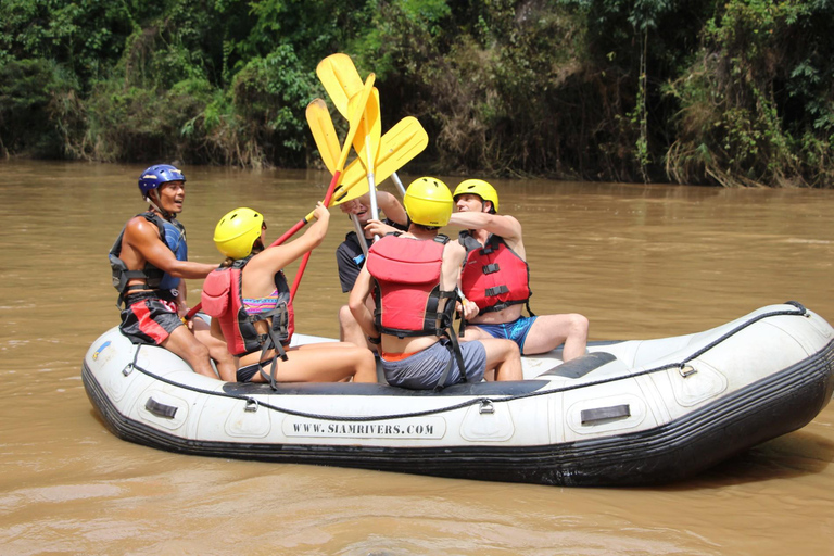 Rafting em Chiang Mai no rio Mae Taeng com buffet tailandês