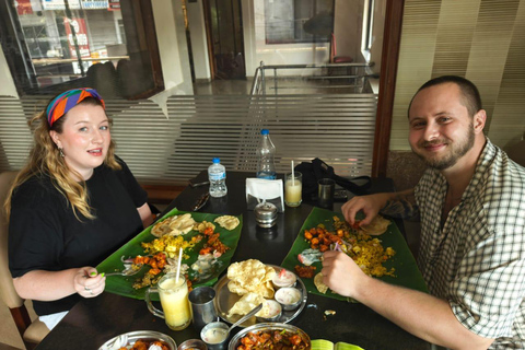 I sapori di Kochi: tour guidato con degustazione di cibo di stradaTour di gruppo: opzione vegetariana