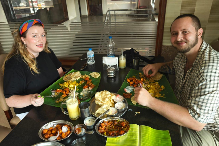 I sapori di Kochi: tour guidato con degustazione di cibo di stradaTour di gruppo: opzione vegetariana