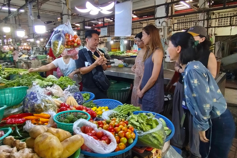 (Promoción de apertura) Clase de cocina + Paseo en Tuk Tuk + Visita al mercadoBangkok: Clase de Cocina + Paseo en Tuk Tuk + Visita al Mercado