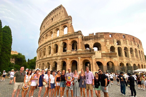 Rome: Colosseum Underground, Arena, Forum, and Hill Tour Spanish Tour