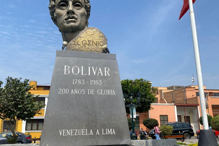 Lima : A walking tour in the footsteps of the Libertador