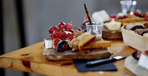 DIJON: Weinverkostung – 5 Weine & burgundische Spezialitäten