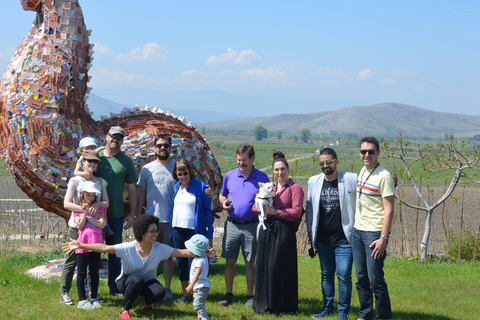From Sofia: Plovdiv and Thracian Wine Tour with Lunch