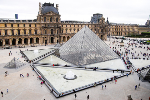 Parijs: Schattenjacht in het Louvre voor gezinnen en kinderenParijs: schattenjacht in het Louvre voor gezinnen en kinderen