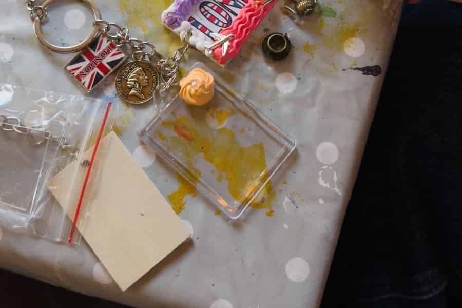 London: Schlüsselanhänger-Workshop mit personalisiertem Souvenir. Foto: GetYourGuide London: Schlüsselanhänger-Workshop mit personalisiertem Souvenir. Foto: GetYourGuide