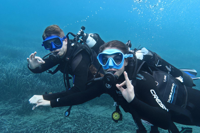 Santorini: Discover Scuba Diving for beginners with PADI 5★