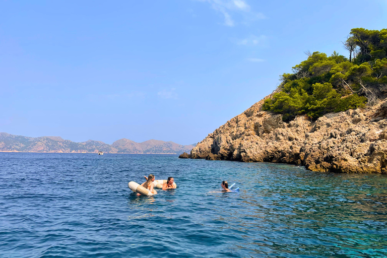 Alcudia & Pollensa Private Boat Tour, Captain, Fuel, Snorkel