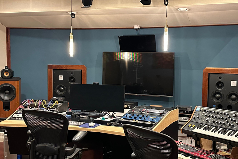 Seúl: experiencia de grabación de vídeo musical K-pop¡TU PROPIO VÍDEO MUSICAL DE K-POP!