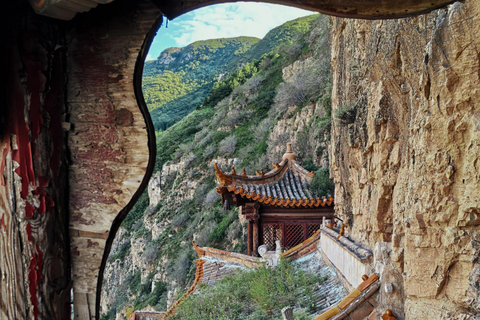 Datong: Hanging Temples, Yungang Grottoes & Wooden Pagoda Chinese / English-Speaking Tour Guide