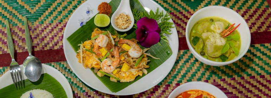 Phuket : cours de cuisine thaïlandaise avec visite du marché local et du jardin