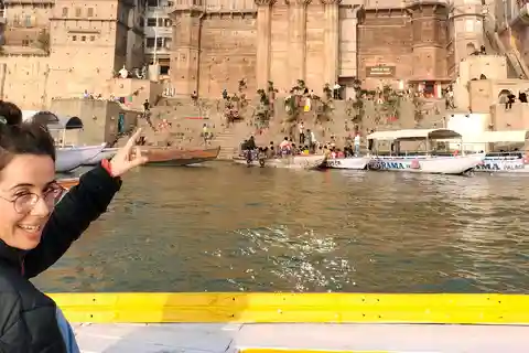 Nascer do sol, passeio de barco, cremação, pôr do sol e cerimónia Ganga Aarti