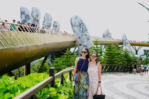 Da Nang: Excursión a las Colinas de Ba Na con guía y traslado