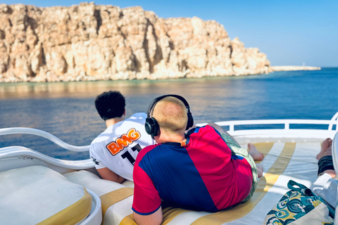 Sharm: Small Group White Island & Ras Mohammed Boat Cruise Small Group White Island & Transfer, without Snorkel Gear