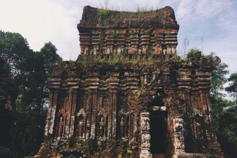 Z Hoi An: Półdniowy rejs do sanktuarium My Son i rejs o zachodzie słońca