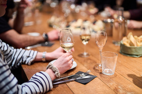 Paris: French Wine Tasting Class with Sommelier Shared Experience