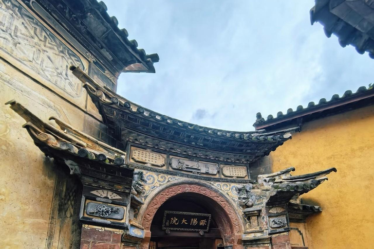 From Kunming: 7-Day Yunnan cultural private Tour