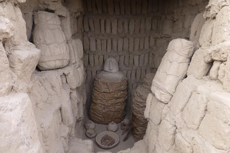 Lima: Huaca Pucllana Site Museum Private Tour with Tickets 2-hour: Pucllana Museum Evening Tour