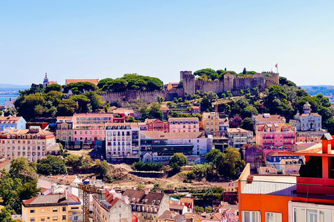 Lisbon: Tuk Tuk Private Tour With Free Polaroid Photos Lisbon: Old town Tuk Tuk Tour (60min)