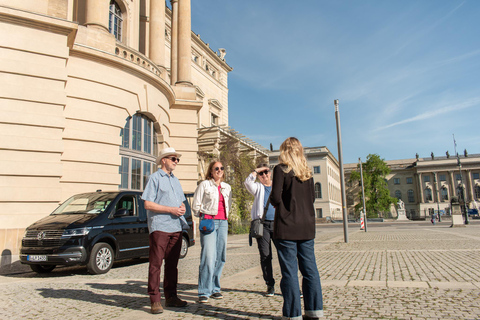 Berlin: Private city tour by car with pickup 3-hour Tour