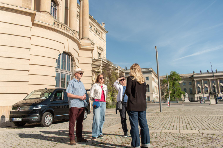 Berlin: Private city tour by car with pickup 3-hour Tour