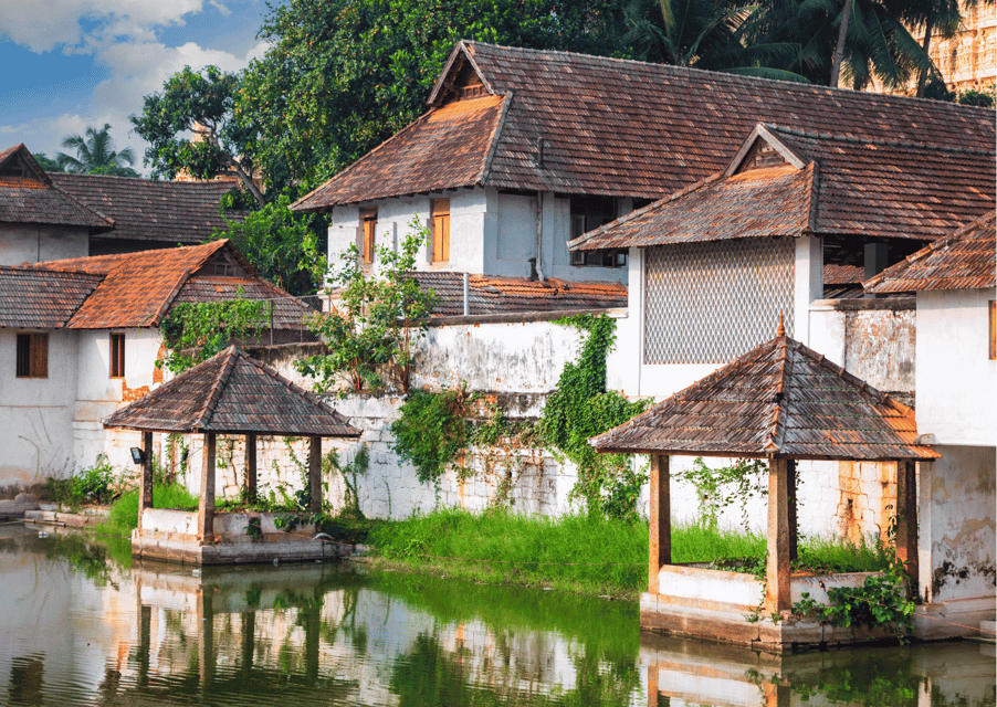 Heritage Trivandrum Photography Walk Tour con Tuk Tuk Ride - Housity