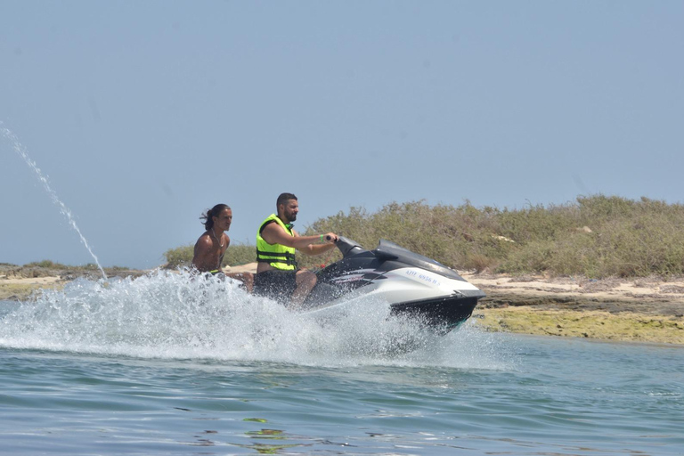 Djerba: excursión en moto acuática de 1h30 con baño impresionante.Djerba: Excursión en moto acuática de 1 hora y media con baño impresionante