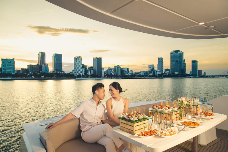 Da Nang: Private Luxury Yacht & Dragon Bridge Fire Show Luxury 2-Hour Ocean Mansion Yacht Charter – 4-Bedroom Bliss
