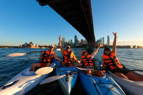 Sydney: Opera & Harbour Bridge Small-Group Kayak Tour