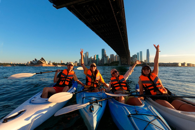 Sydney: Opera & Harbour Bridge Small-Group Kayak Tour