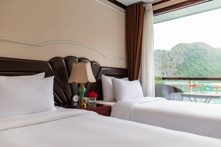 Luxury Halong 2-Day 5 Star Cruise: Balcony, Bathtub Room Junior Suite with private balcony - 1st floor