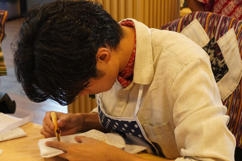 Jakarta: 1-Hour Batik Workshop with Local Instructor