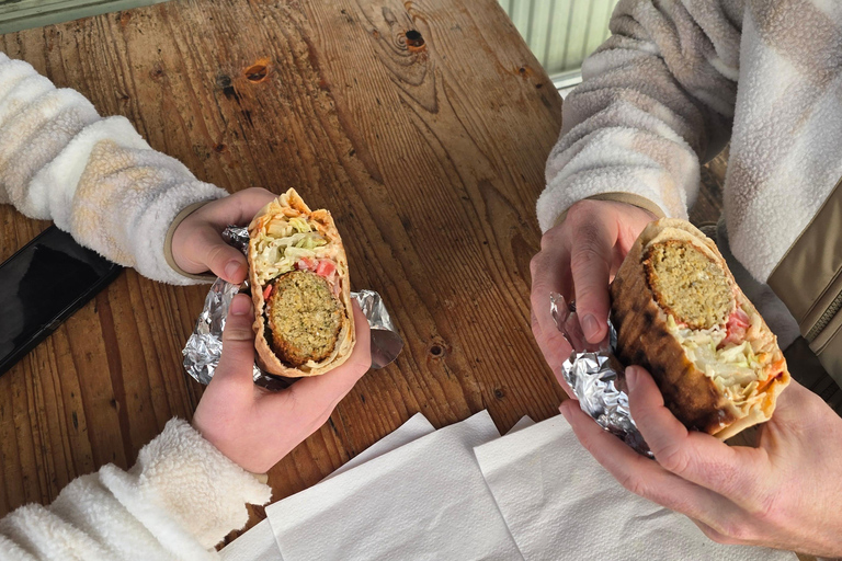 Berlin: Nightlife - Street Food - Guided Segway Tour with Maximum Fun