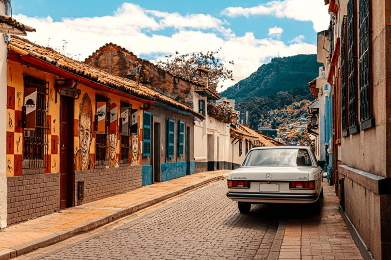 Bogotá: Night Tour in a Classic Mercedes-Benz with Wine