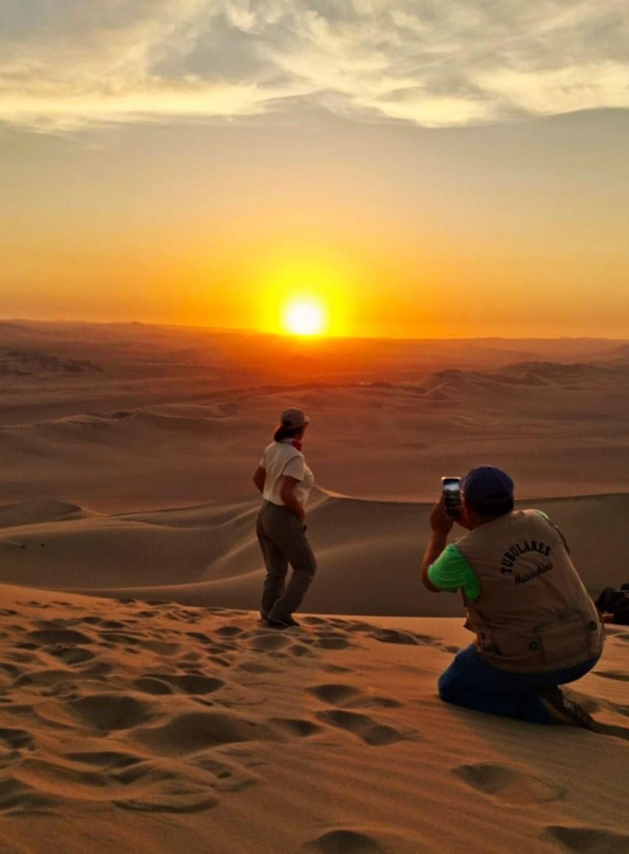 Lima: Eine Nacht in der Oase Huacachina - Nazca-Linien - Buggy-Tour - Paracas 2 Tage