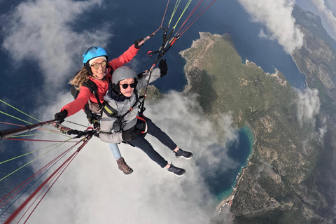 Tandem Paragliding in Fethiye, Oludeniz | Female Pilot