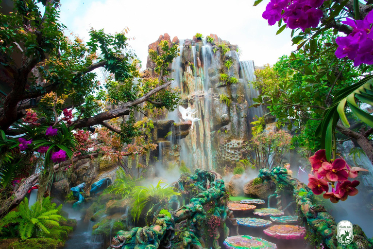 Lalita Cafe & Chiang Rai Temple(White+Blue) from Chiangmai lalita