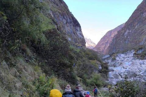 Pokhara: Annapurna base camp Trek with Female Guide