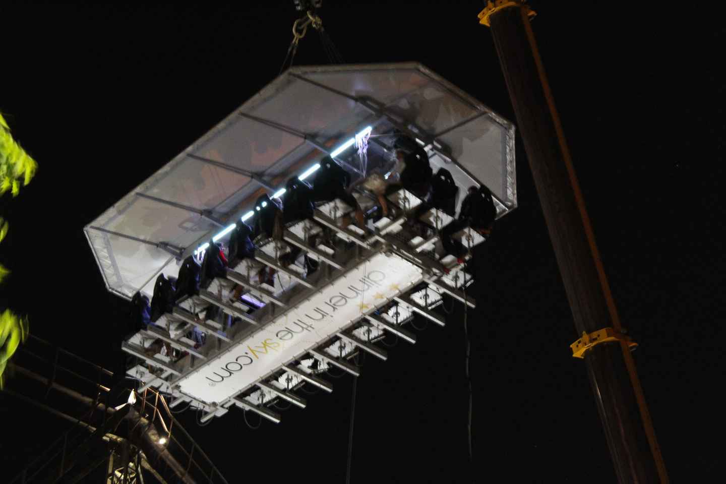 Atenas: Cena en el Cielo