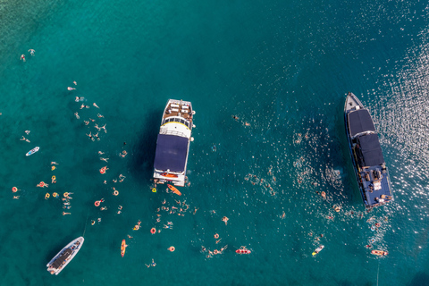 Split: Laguna Azul, Naufragio y Šolta con Comida y BebidasTour sin tumbona