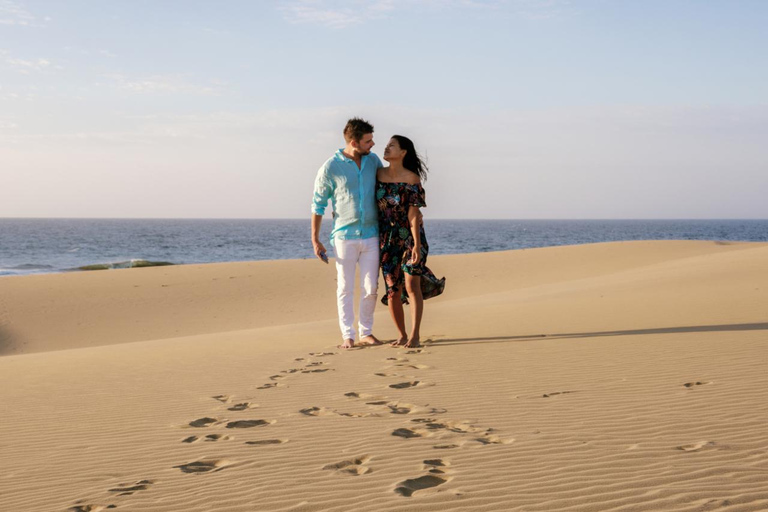 Gran Canaria: Private Playa del Inglés Holiday Photoshoot Standard: 20 photos | 30 mins