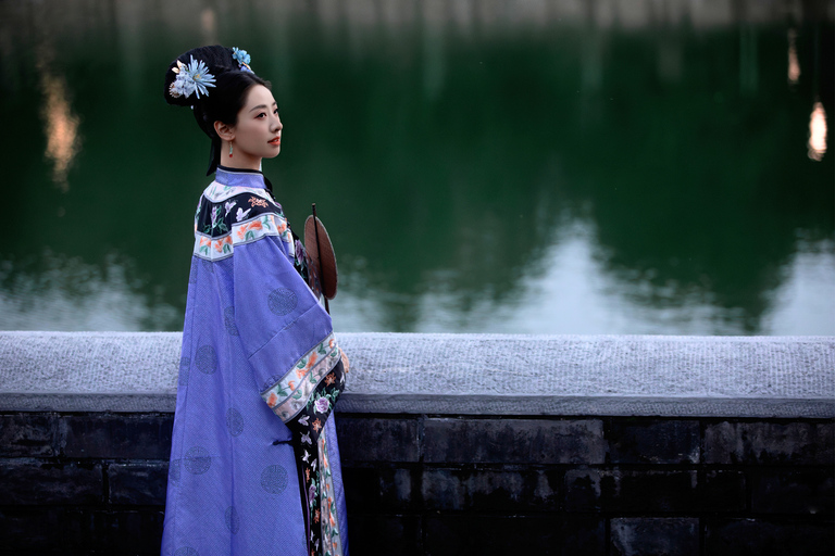 Beijing: Chinese Qing Dynasty Costume Travel Photography