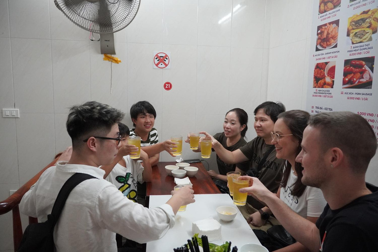 Hanoi: Old Quarter Street Food Tour with 12+ Tastings Small group tour with meeting point and spa experience