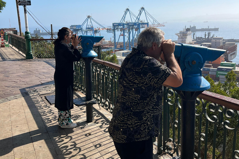 From Santiago: Guided Tour of Valparaíso and Viña del Mar – History and Culture From Santiago: Valparaíso and Viña del Mar Guided Tour, History and Culture