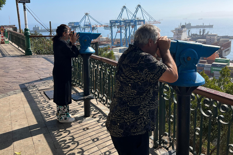From Santiago: Guided Tour of Valparaíso and Viña del Mar – History and Culture From Santiago: Valparaíso and Viña del Mar Guided Tour, History and Culture