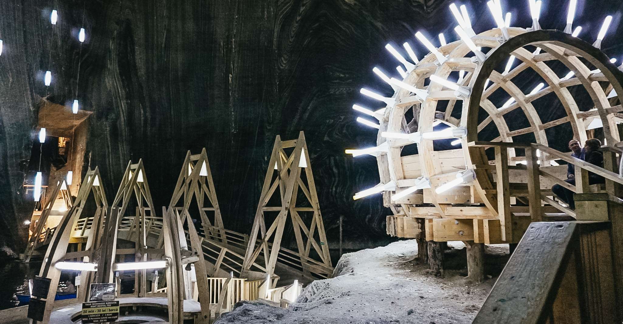 De Cluj, Turda Salt Mine, Gorge, et Remetea voyage d'une journée complète - Hizvo